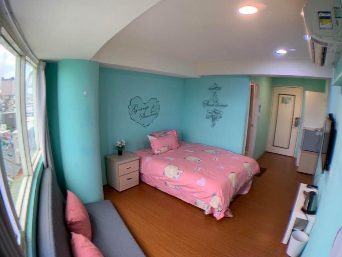 星霖之家 Apartamento Taichung Exterior foto
