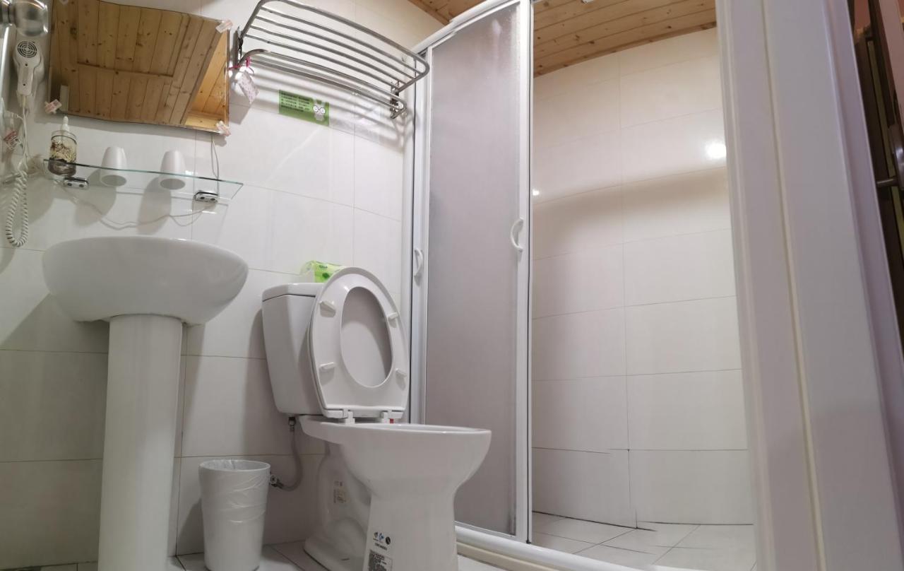 星霖之家 Apartamento Taichung Exterior foto